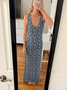 Lioness sleeveless blue floral maxi dress